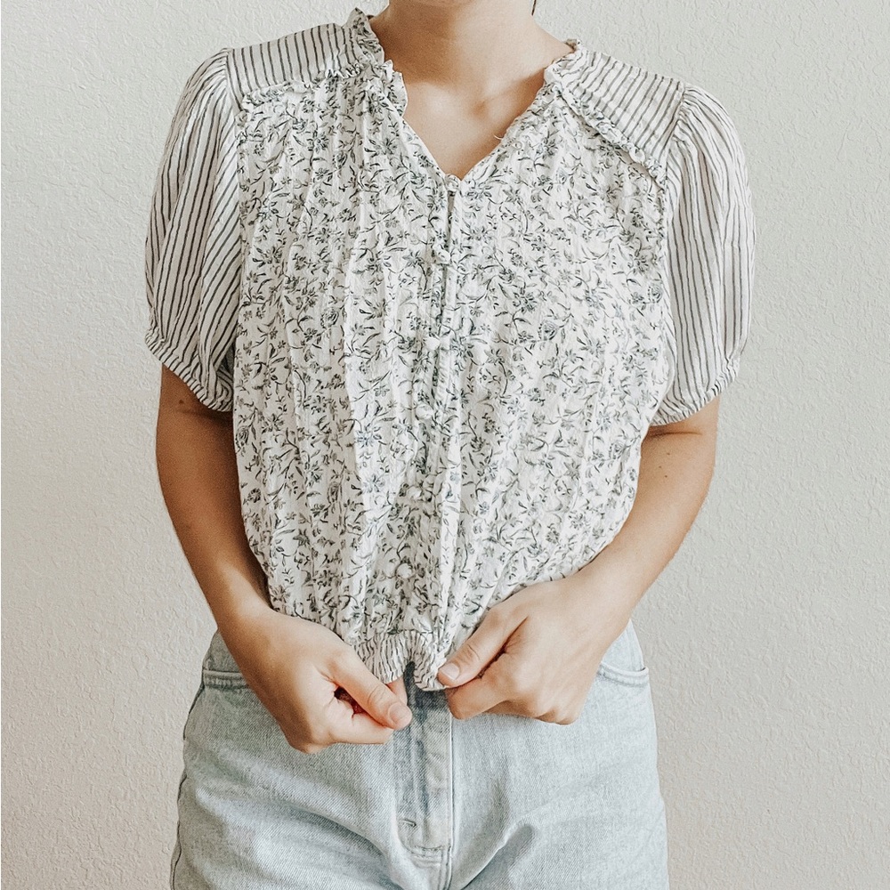 American Eagle top